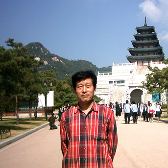 2006年在韩国首尔展览期间观光